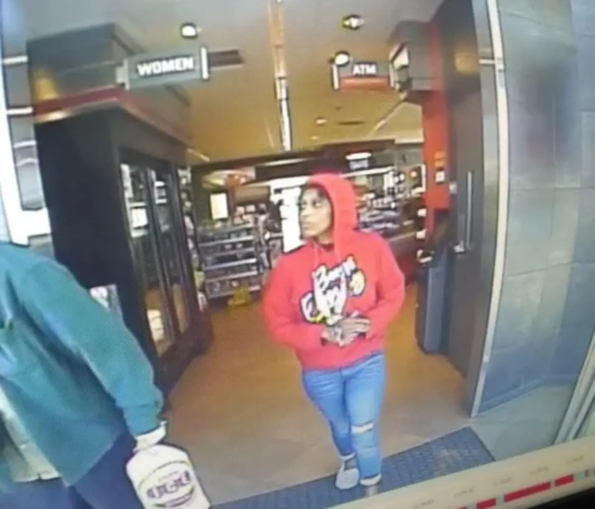 RECENT PREGNANT LADY ASKS FOR CASH AT QUIK TRIP GAS STATION, THEN ...